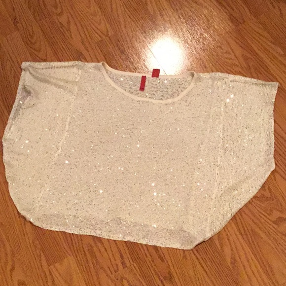 Sparkly bat wing sleeve  top - Picture 3 of 6